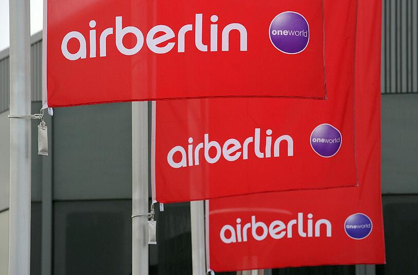Air Berlin bleibt vorerst in den roten Zahlen. Foto: Holger Hollemann/Archiv