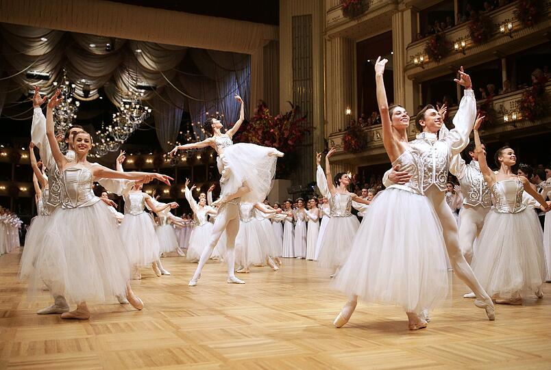 Weitere Bilder vom Wiener Opernball 2017.