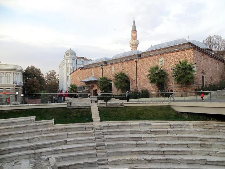 Das antike Stadion und die Dschumaja-Moschee.