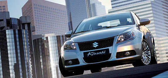 Ganz schön groß für einen Suzuki: Der neue "Kizashi" sprengt alle bisherigen Maße der auf Klein- und Geländewagen spezialisierten Japaner.