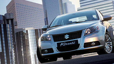 Ganz schön groß für einen Suzuki: Der neue "Kizashi" sprengt alle bisherigen Maße der auf Klein- und Geländewagen spezialisierten Japaner.
