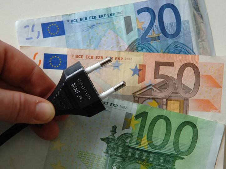 570 Versorger gehen  im Januar oder Februar 2011 mit dem Stromtarifen rauf.