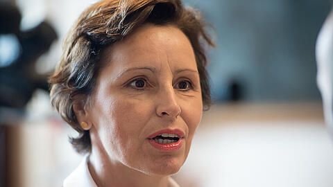 Jetzt wird's eng für die einstige Vorzeigefrau der CSU.