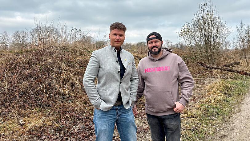 Leo Wagenhofer (l.,18) und Christopher Kersten (37) sind die Veranstalter des geplanten Heartbeatz-Festivals in Waldperlach. Bis zu 60.000 Besucher sollen an einem Juni-Wochenende dort feiern. Leo Wagenhofer (l.,18) und Christopher Kersten (37) sind die Veranstalter des geplanten Heartbeatz-Festivals in Waldperlach. Bis zu 60.000 Besucher sollen an einem Juni-Wochenende dort feiern.