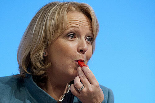 ach der Wahl sollte eigentlich alles nach ihrer Pfeife tanzen. Doch mit dem Hartz-IV-Vorschlag hat sich Hannelore Kraft geschadet.