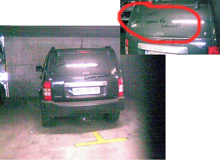 Ein Österreicher fotografiert seit Jahren fatale Einpark-Katastrophen. Ziel der Aktion: Mehr Rücksicht im Straßenverkehr! Klicken Sie sich hier durch die besten Parksünder-Schnappschüsse aus Johann Schwarzingers Sammlung...