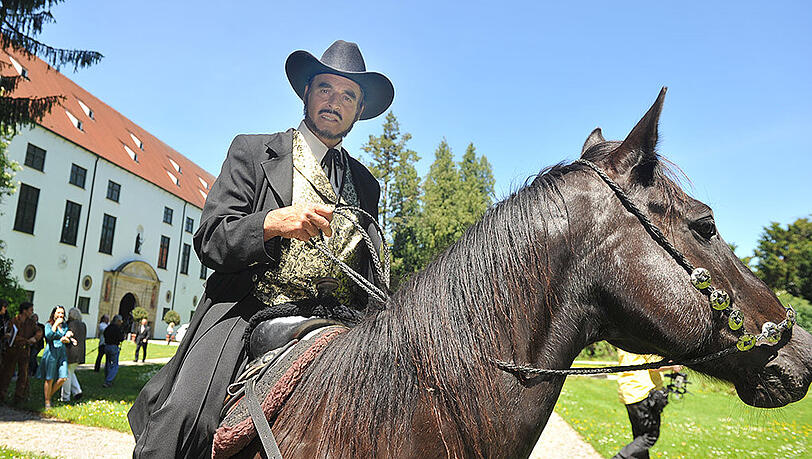 Fred Rai erfand den Reitstil des "Rai-Reitens". Fred Rai erfand den Reitstil des "Rai-Reitens".