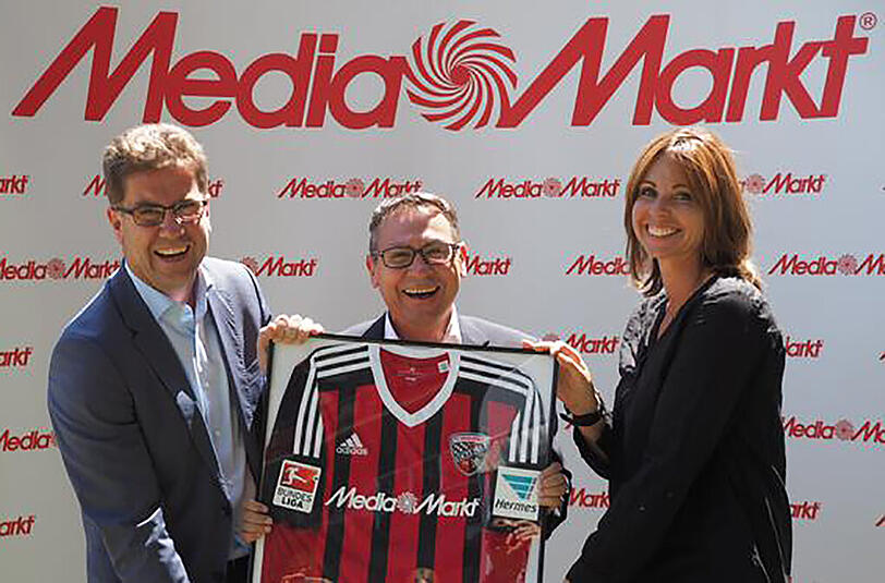 Der FC Ingolstadt präsentiert mit Mediamarkt seinen neuen Trikotsponsor.