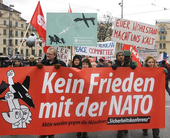 Die Bilder von der Demo gegen die Sicherheitskonferenz am Samstag.