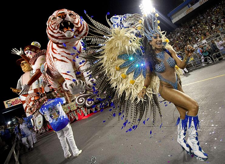 Bunt, sexy, fröhlich - Karneval in Brasilien
