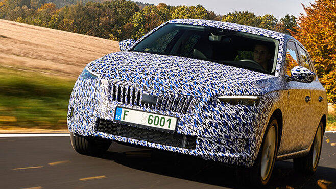 Unsere erste Testfahrt im noch getarnten Erlkönig.