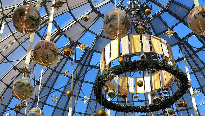 So schön schaut das sanierte, vorweihnachtliche Perlacher Einkaufszentrum PEP aus. So schön schaut das sanierte, vorweihnachtliche Perlacher Einkaufszentrum PEP aus.