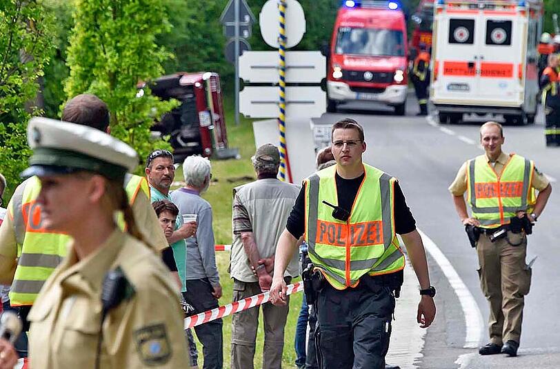 Weitere Bilder vom Unfall bei der Oldtimer-Rally