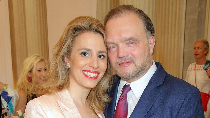Gehen seit 2016 gemeinsam durchs Leben: Fürst Alexander zu Schaumburg-Lippe und Mahkameh Navabi