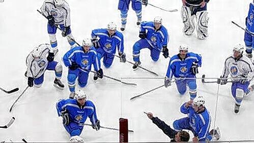 Der EHC München bereitet sich auf seine erste DEL-Saison vor. Der EHC München bereitet sich auf seine erste DEL-Saison vor.