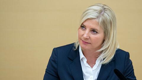 Ulrike Scharf malte eine düsteres Klimaszenario für Bayern an die Wand.