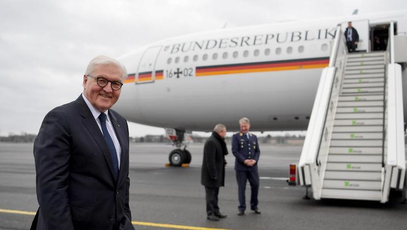 Die Regierungsflieger der Bundeswehr haben in den vergangenen Monaten durch Defekte Schlagzeilen gemacht. Die Regierungsflieger der Bundeswehr haben in den vergangenen Monaten durch Defekte Schlagzeilen gemacht.