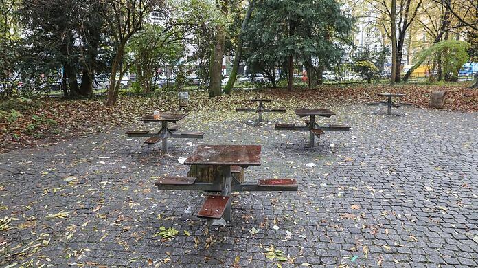 An Orten wie diesen im Nußbaumpark treffen sich häufig Drogenabhängige.
