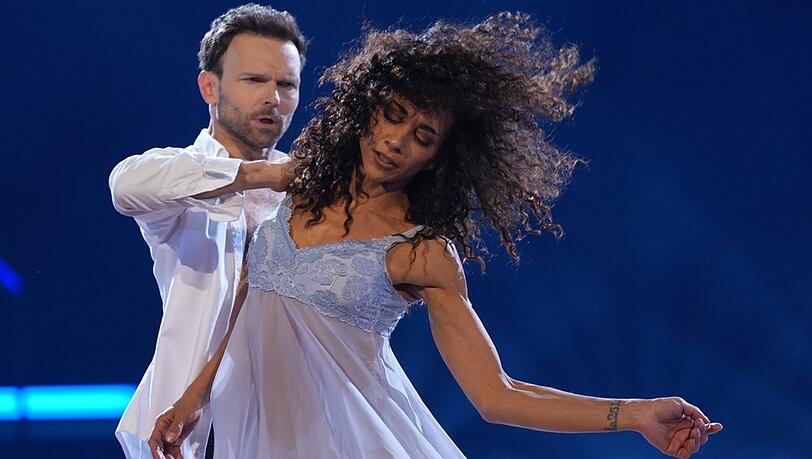 Die "K&ouml;nigin" auf dem Tanzparkett: Nadja Benaissa mit Partner Vadim Garbuzov.