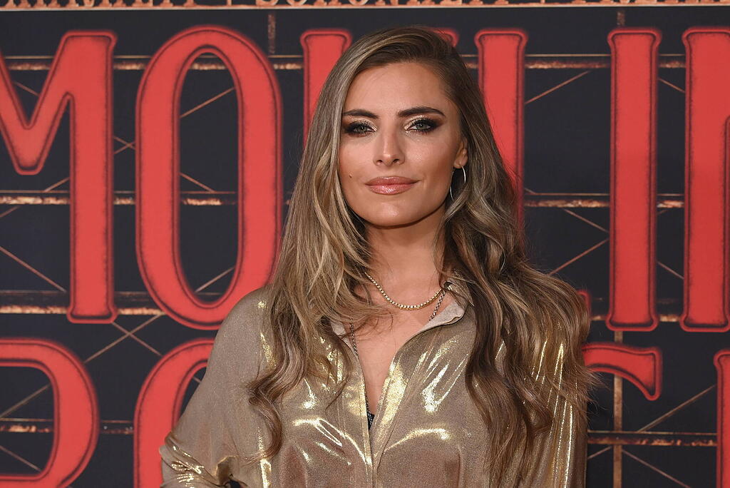 bei Sophia Thomalla? Fans lachen über Beine