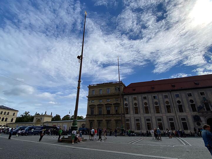 Protestaktion vor der Feldherrnhalle am Freitag Vormittag.