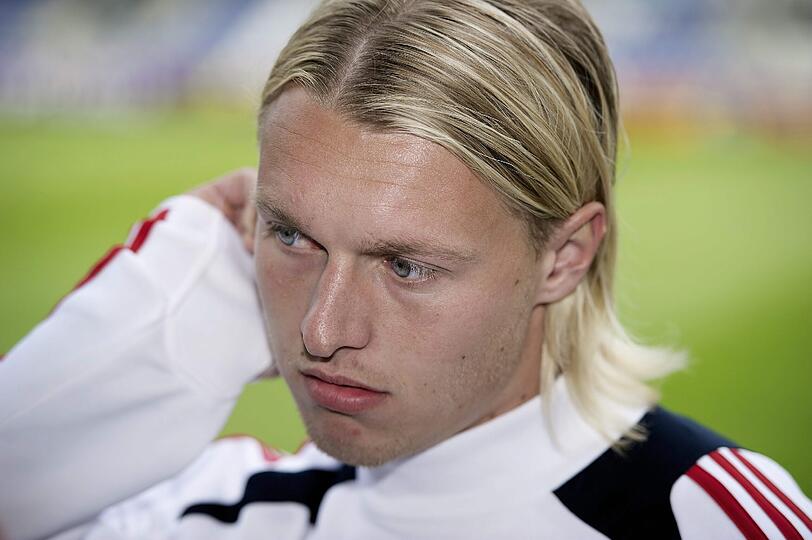 Streng gekämmt: Dänemarks Verteidiger Simon Kjaer.