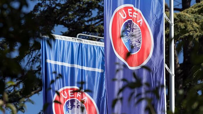 Die UEFA hält weiter an ihren EM-Plänen fest.