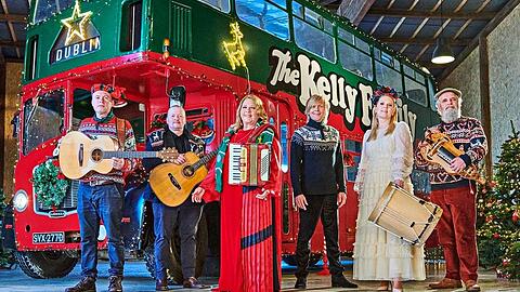 The Kelly Family tourt in der Weihnachtszeit durch Deutschland.