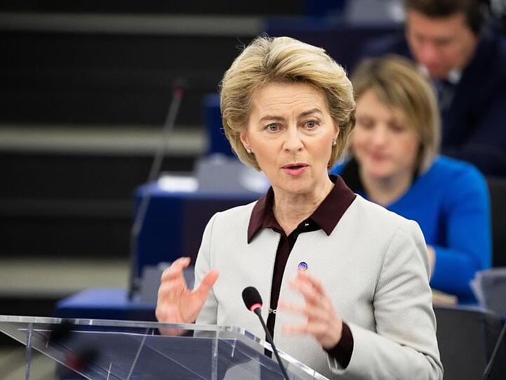 "Es sind etwa 75 Milliarden Euro weniger für die gesamte Periode": EU-Kommissionschefin Ursula von der Leyen.