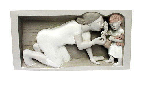 "Mutter mit Kind" heißt diese Skulptur von Hans Schlemmer.