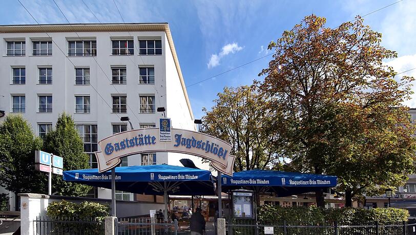 Das Jagdschlössl am Rotkreuzplatz. Das Jagdschlössl am Rotkreuzplatz.