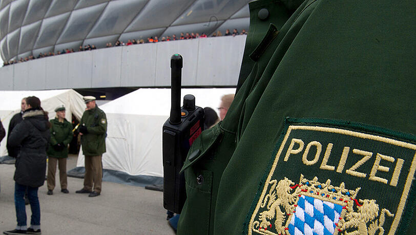 Die bayerischen Polizisten machten 2015 mehr Überstunden als jemals zuvor. (Symbolfoto) Die bayerischen Polizisten machten 2015 mehr Überstunden als jemals zuvor. (Symbolfoto)