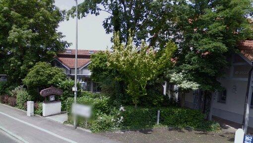 An der Aubinger Staße 162 war früher das Hotel Pollinger. An der Aubinger Staße 162 war früher das Hotel Pollinger.