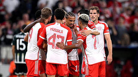 Der FC Bayern gewinnt gegen Manchester United mit 4:3.
