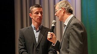 Marek Mintal (l.) wird am Mittwoch an der Diskussionsrunde zum Derby zwischen Nürnberg und Fürth als Gesprächspartner teilnehmen. Marek Mintal (l.) wird am Mittwoch an der Diskussionsrunde zum Derby zwischen Nürnberg und Fürth als Gesprächspartner teilnehmen.