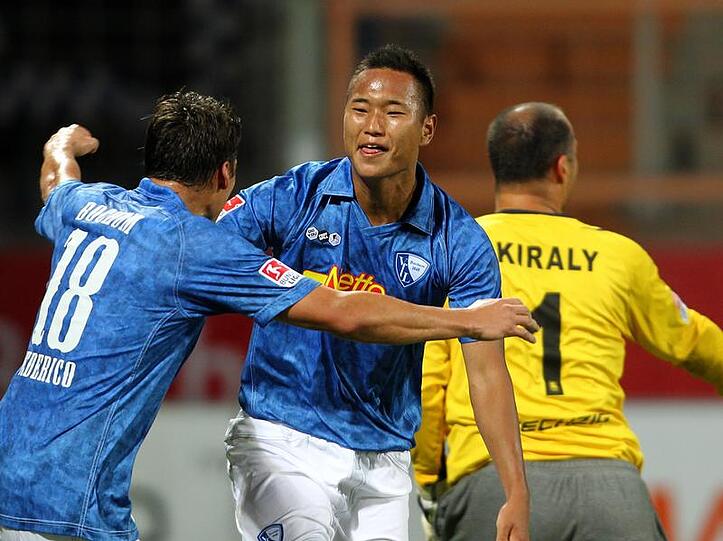 Bochums Stürmer Chong bejubelt ein Tor gegen den TSV 1860