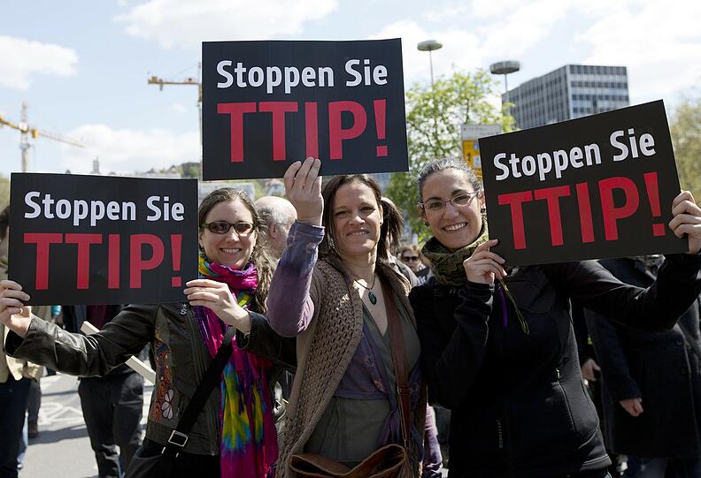 Weitere Bilder von Demonstrationen aus anderen Städten - hier: Stuttgart