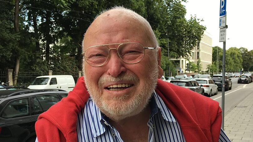 Anwohner Peter Kaufmann (86) ist sauer auf den Minister.