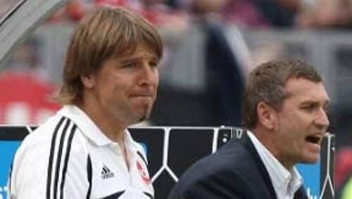 Nach der Pleite in Kaiserslautern war Schluss: Michael oenning 8l.9 löste Thomas von Heesen ab. Nach der Pleite in Kaiserslautern war Schluss: Michael oenning 8l.9 löste Thomas von Heesen ab.
