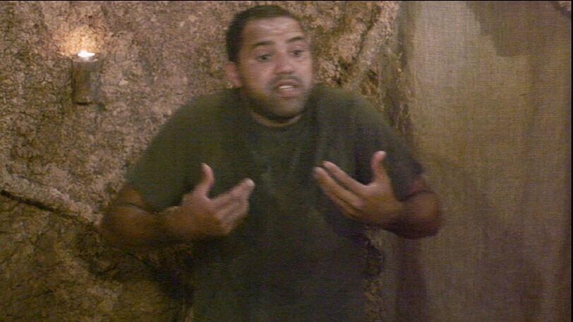 Ailton soll mit Micaela eine Nacht in einer Dschungel-Höhle verbringen. Das findet der Brasilianer gar nicht witzig.