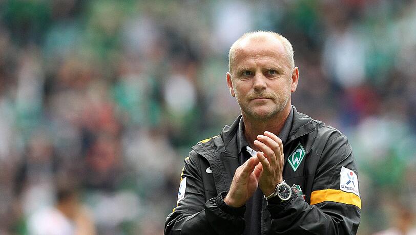 „Die Bayern sind top drauf, für uns wird es also eine sehr, sehr schwere Partie.
Aber es ist auch ein Spiel, in der sich meine junge Mannschaft beweisen kann“, sagt Trainer Thomas Schaaf. „Die Bayern sind top drauf, für uns wird es also eine sehr, sehr schwere Partie.
Aber es ist auch ein Spiel, in der sich meine junge Mannschaft beweisen kann“, sagt Trainer Thomas Schaaf.