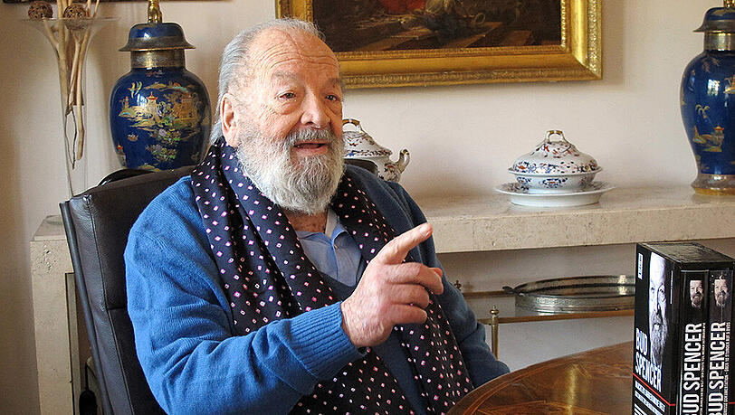 Im Alter von 86 Jahren gestorben: Die italienische Film-Legende Bud Spencer. Im Alter von 86 Jahren gestorben: Die italienische Film-Legende Bud Spencer.