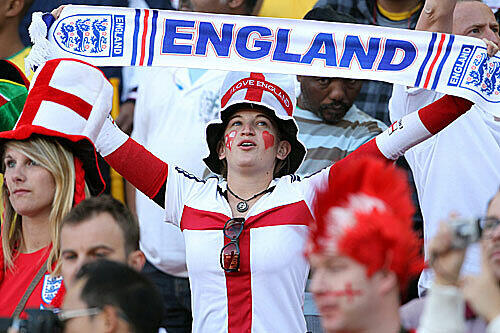 Die schrägsten und lustigsten England-Fans. Euch wollen wir bei der Frauen-WM nicht jubeln sehen. Die Bilder.