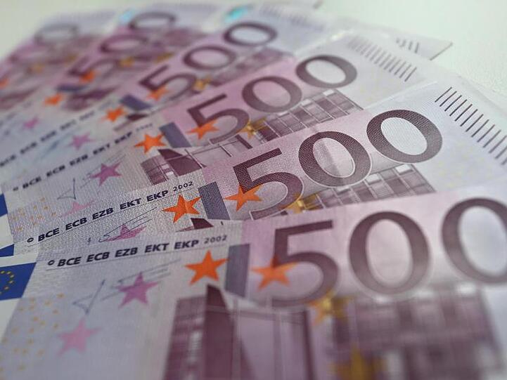Die Deutsche Bundesbank und die Österreichische Nationalbank haben den lilafarbenen Schein letztmals am 26. April 2019 herausgegeben.