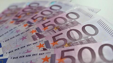 Die Deutsche Bundesbank und die Österreichische Nationalbank haben den lilafarbenen Schein letztmals am 26. April 2019 herausgegeben.