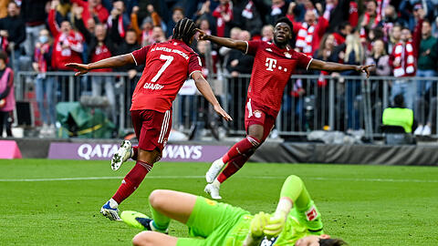 Jubel nach dem 1:0: Serge Gnabry eröffnet den Reigen den Dortmund.