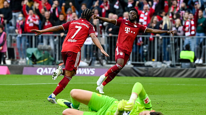Jubel nach dem 1:0: Serge Gnabry eröffnet den Reigen den Dortmund.