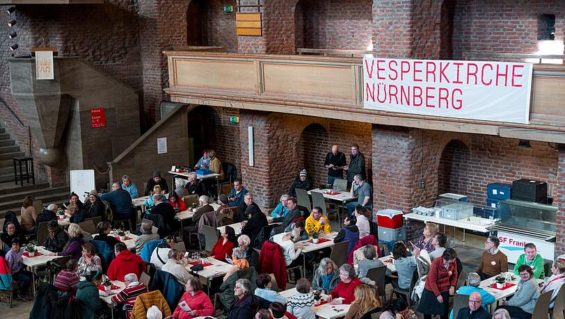 Die N&uuml;rnberger Vesperkirche &ouml;ffnet als Erstes in Bayern ihre T&uuml;ren, um Menschen bei Essen, Kultur und Gottesdiensten zusammenzubringen. (Archivbild)