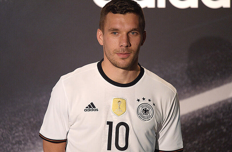 Am Montag wurde das neue DFB-Heimtrikot für die kommende EM in Frankreich präsentiert. Hier gibt's die Bilder aus Berlin.