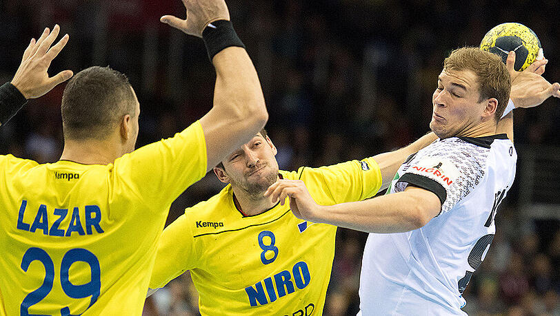 Die deutschen Handballer siegen souverän im WM-Test gegen Rumänien. Die deutschen Handballer siegen souverän im WM-Test gegen Rumänien.